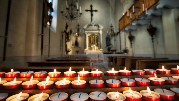 italian-church-candles-2021-10-20-11-34-37-utc