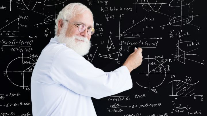math-teacher-2022-02-07-23-23-14-utc