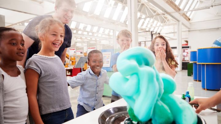school-kids-watching-an-experiment-at-a-science-ce-2021-08-26-16-14-29-utc