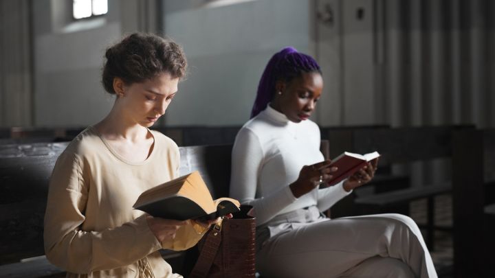 women-sitting-in-the-church-2021-09-24-04-17-09-utc