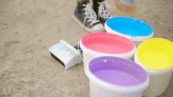 janie_prepares_to_do_her_bansky_thing_featuring_payton_and_peace_peace_frog_the_peace_strain_series (720p)