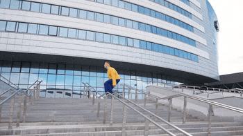 schwab_is_one_of_the_parkour_brohemians_peace_frog_the_peace_strain_series (720p)